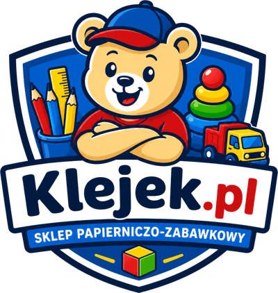 Klejek.pl – sklep papierniczo-zabawkowy. Tarcza z misiem w niebieskiej czapce, kredkami i zabawkami.